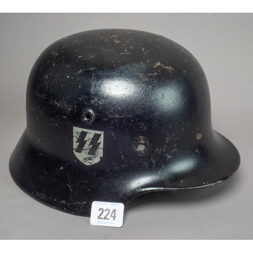 224 - WORLD WAR TWO GERMAN HELMET