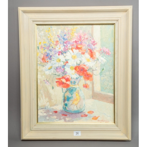 24 - JANET DAVIES OIL ON BOARD FLORAL STILL LIFE SIGNED LOWER RIGHT 60CM X 50CM