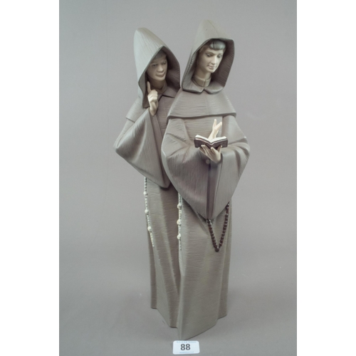 88 - LGE BOXED LLADRO FIGURINE MONKS 15155 38CM