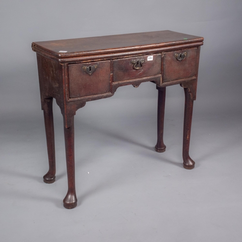 684 - EARLY 18TH C OAK FOLD OVER SIDE TABLE 81CM