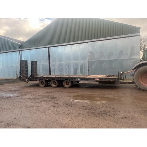 230 - FLAT BED PLANT TRAILER WITH RAMPS
32 TONNE