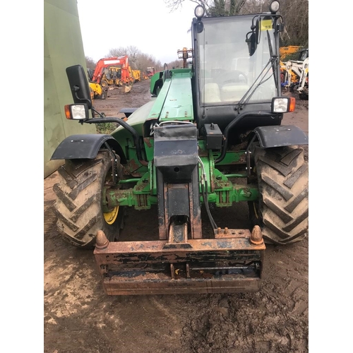 248 - JOHN DEERE 3215