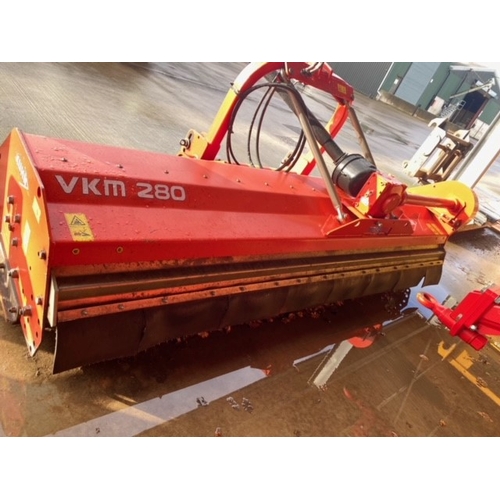 183 - KUHN VKM280 TOPPER