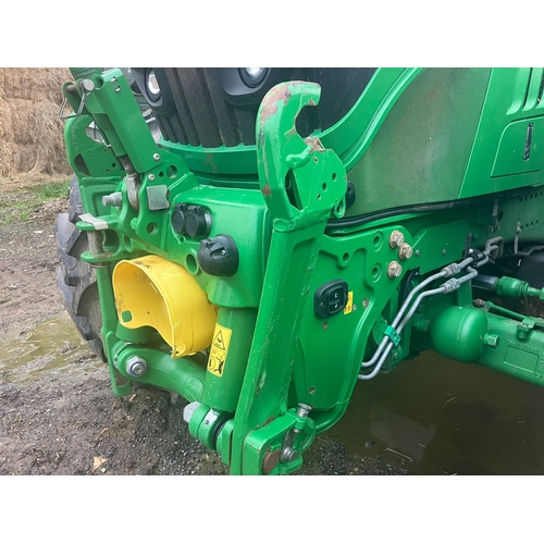 147 - JOHN DEERE 6215R TRACTOR
2020 (2nd owner), front linkage and pto, autopower gearbox, 50k road speed,... 