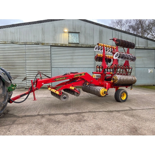 110 - VADERSTAD CR500 CARRIER, 2009, 5M WITH PADDLES