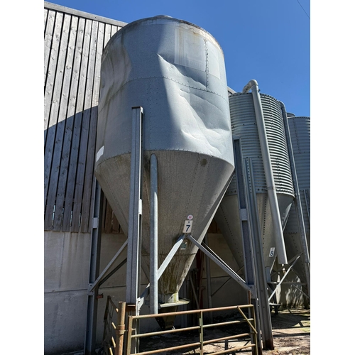 201 - FEED BIN, 16T (STICKER 7 ON BIN)