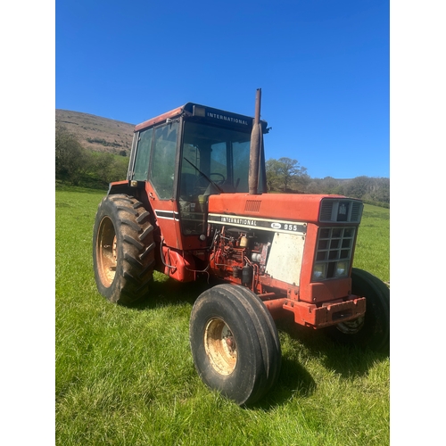 132 - INTERNATIONAL 955 TRACTOR