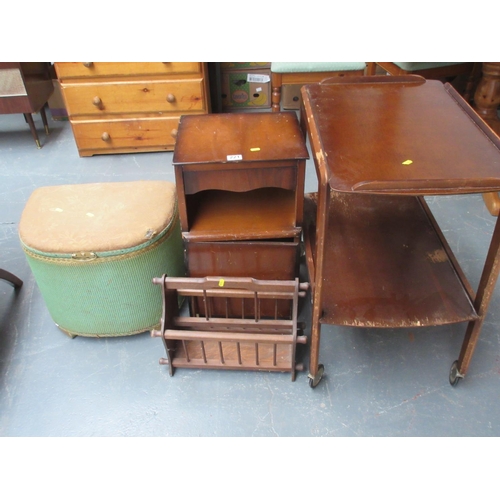 221 - Lot Small Furniture