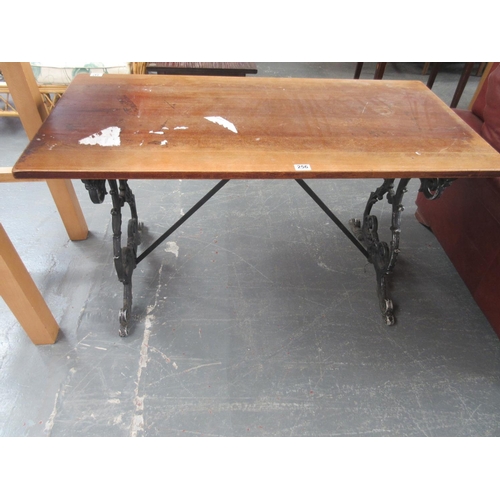 256 - Table with cast Iron legs