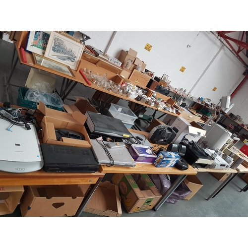 75 - Lot of electrical items