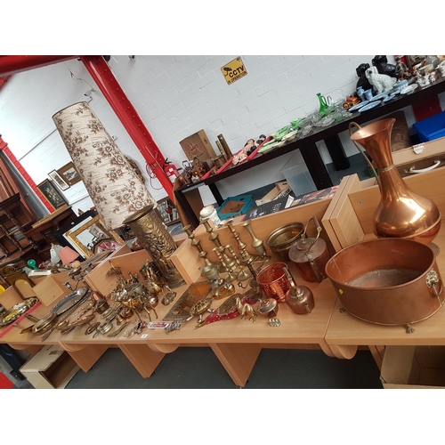 95 - Large quantity of copper, brass and metalware