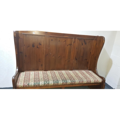 228 - Large pine settle