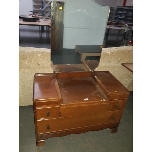 525 - Vintage wooden dressing table with mirror