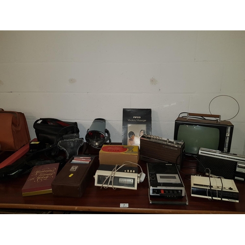 7 - Collection of vintage radios, cameras etc.