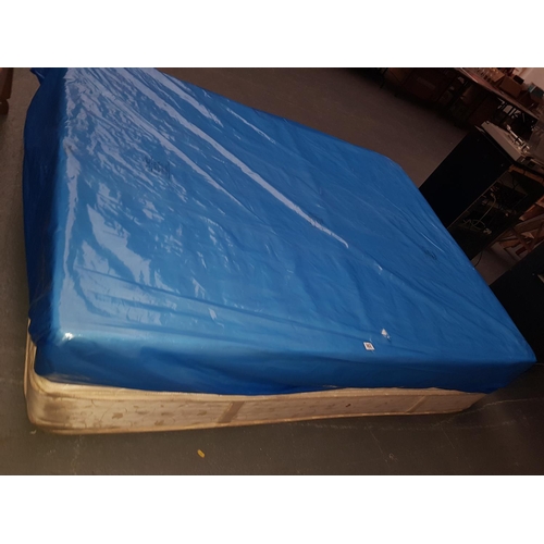 682 - 2 x king size mattresses