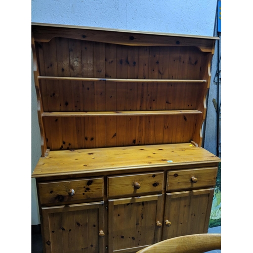 261 - A pine dresser