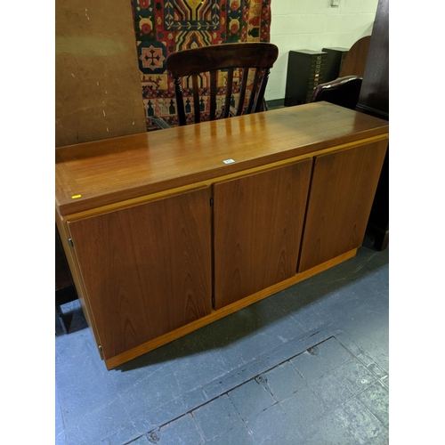 211 - Danish Skovby Møbelfabrik teak mid century sideboard