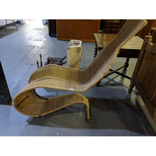 226 - A Cobra chair