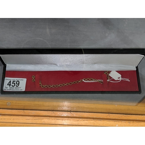459 - A 9k gold rope twist bracelet (6,8 grams)