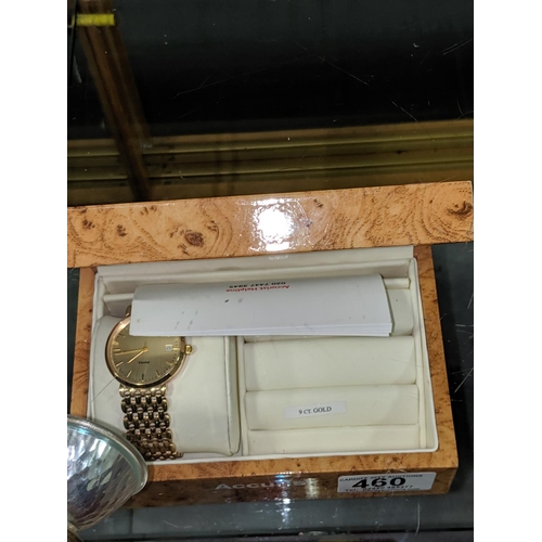 460 - A gents 9k gold Accurist wrist watch ( in working order) gold strap (total weight including movement... 