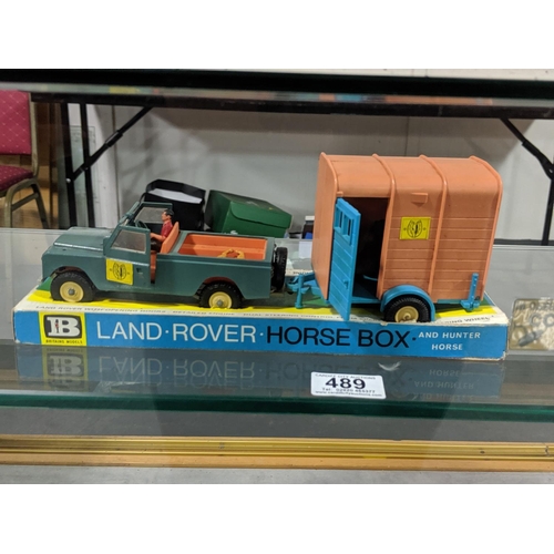 489 - A boxed IB Landrover and horsebox- Britains Ltd