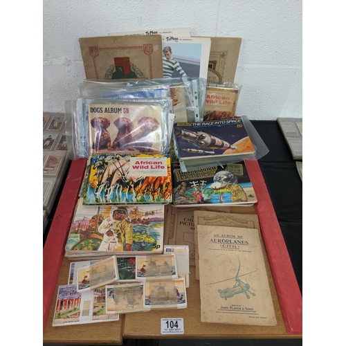 104 - A large quantity of Brooke Bond collectors cards in albums