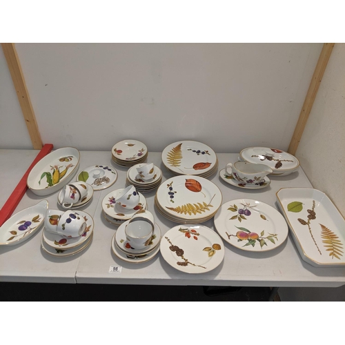 98 - A quantity of Royal Worcester' Wild Harvest' and Evesham china