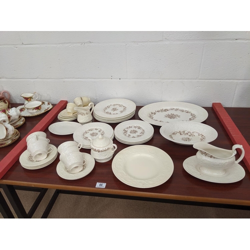 46 - Wedgwood dinner service and tea set