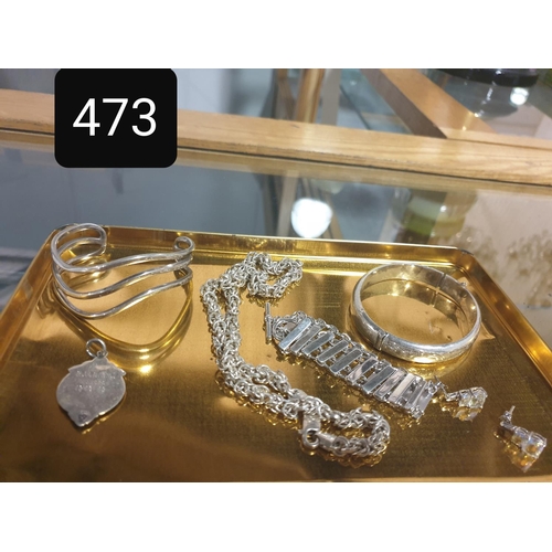 473 - A quantity of silver jewellery