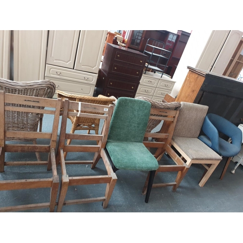 532 - A selection of chairs
