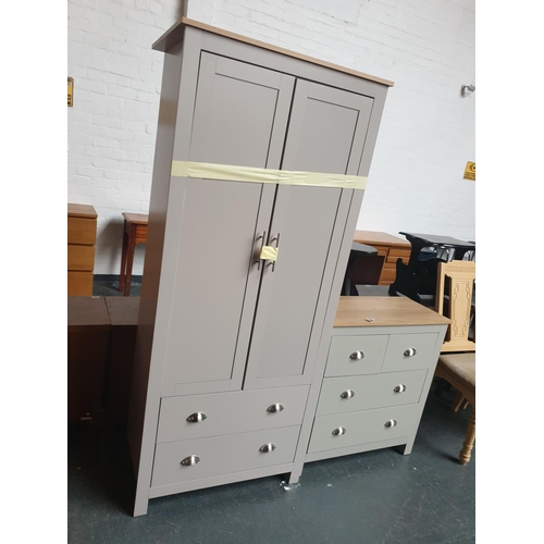 549 - Grey double wardrobe + matching chest of drawers