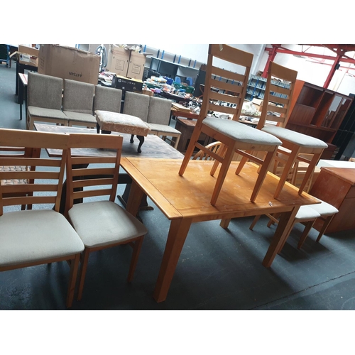 552 - Dining table and six chairs