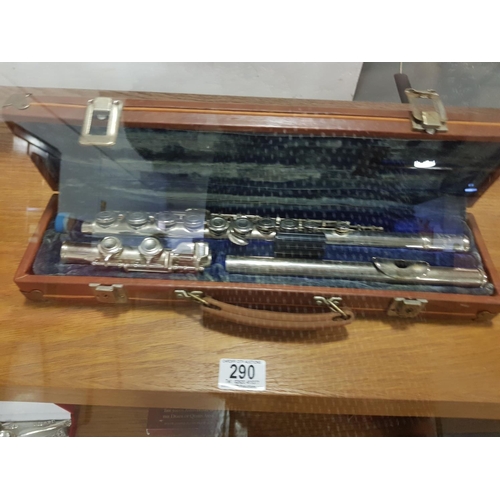 290 - A flute in box