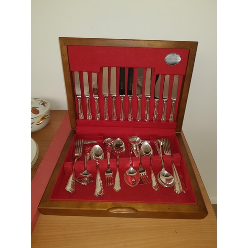 59 - A boxed silver plated cutlery set Cooper Ludlam