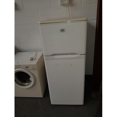 422 - A Zanussi fridge freezer