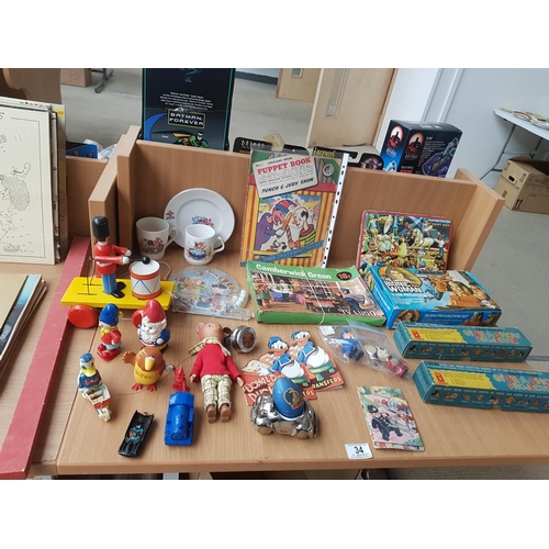 34 - Various Vintage games including Chad Valley Slides, Donald Duck transfers, Magic Roundabout, noddy, ... 