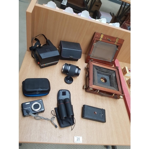 20 - A 19th century wooden camera, Polaroid Supercolour, Sigma Zoom lens, Kodak no A127, Fujifilm camera,... 