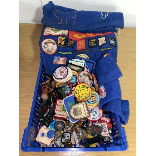 166 - A collection of vintage guiding and scout patches