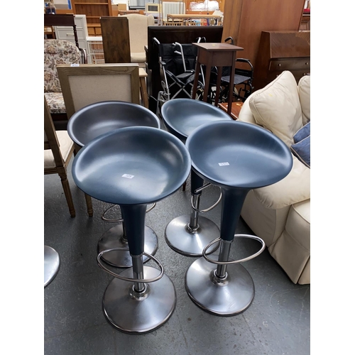 325 - Four bar stools