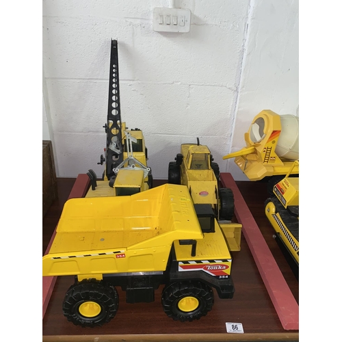 86 - Vintage Tonka mighty truck crane, and a Tonka might loader and a Tonka dump truck