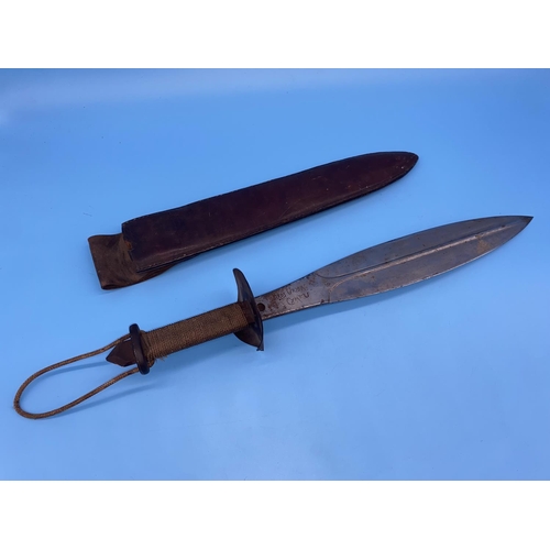 205 - A rare World War 1 Welsh knife/trench sword. These were used by the Welsh Fusiliers during the 1st W... 