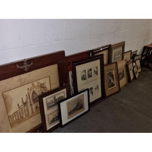 107 - A selection of early engravings and etchings- mostly buildings