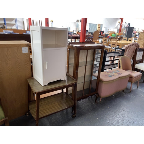 542 - A Lloyd loom style wicker chair & ottoman, display case, bedside cabinet and drinks trolley