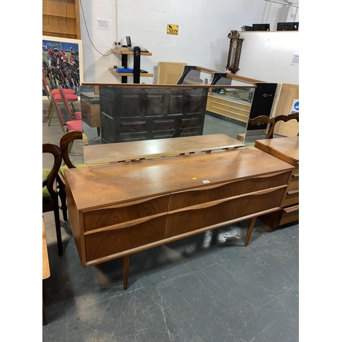 146 - A mid century Austin Suite dressing table