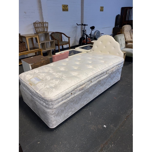 527 - A Herald Supreme single divan bed and mattress