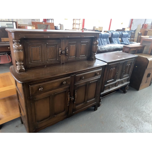 476 - An oak court cupboard and an oak cabinet