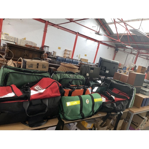 498 - Eight ambulance kit bags - used