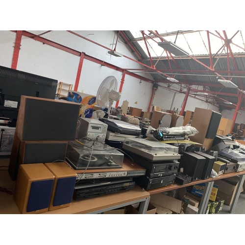 499 - Vintage and modern stereo systems and speakers etc including Sharp, Sony, Philips, Bang and Olufsen,... 