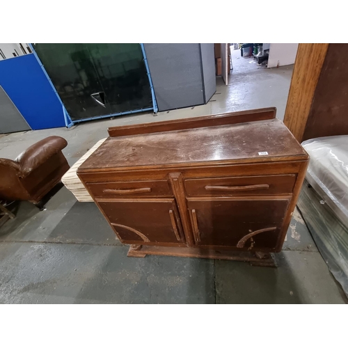 372 - An oak sideboard