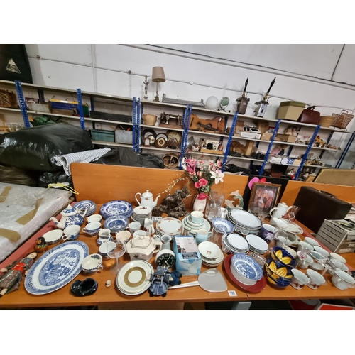 700 - A collection of glassware and china